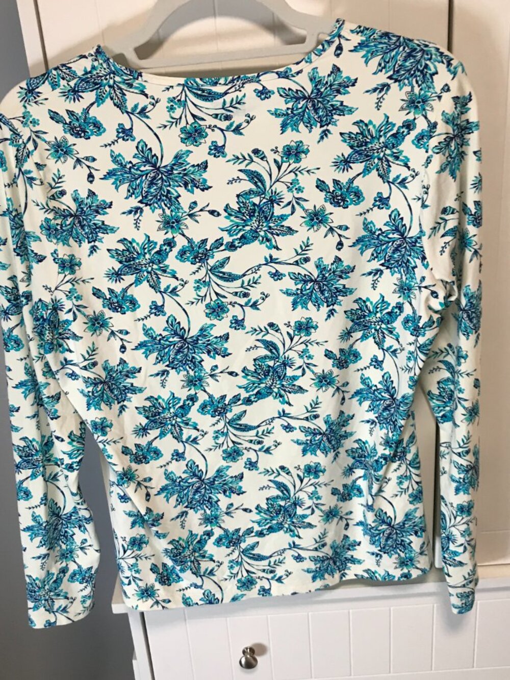 Land's End Rashguard - Size Medium - Picture 3 of 5